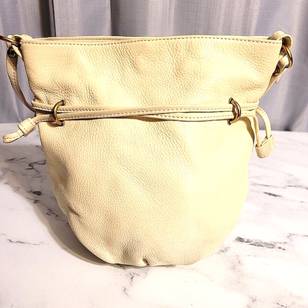 HOBO The Original Cream Pebbled Leather Crossbody Bucket Bag